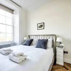 Apartment Guestready - Modern 5 Minutes Walk From Princes Street, Edinburgh